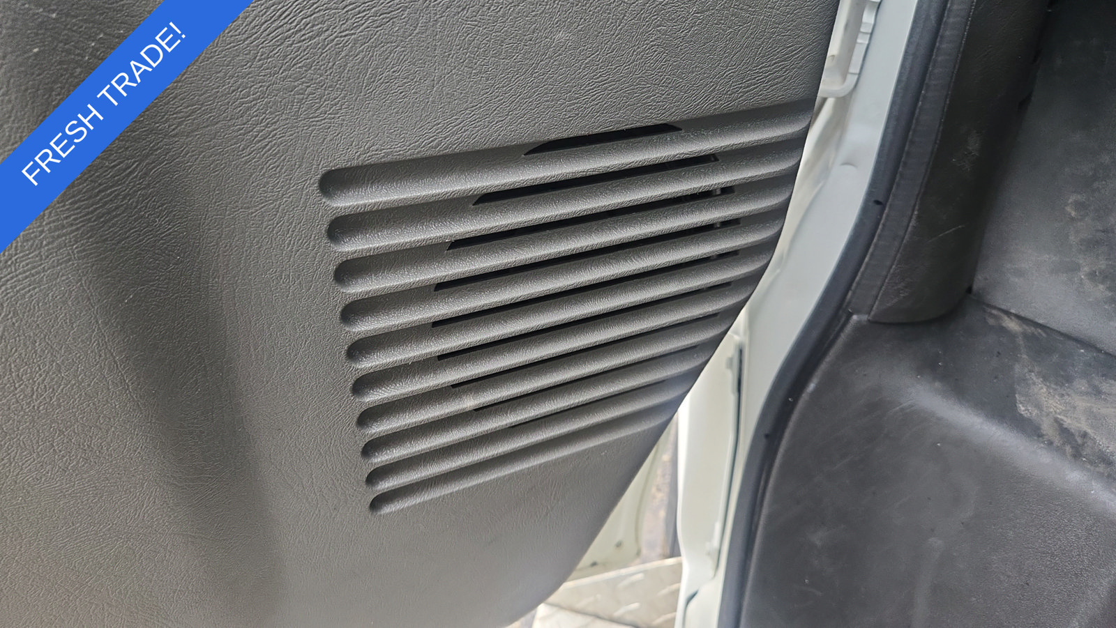 Used 2012 Chevrolet Express 2500 RWD image 11
