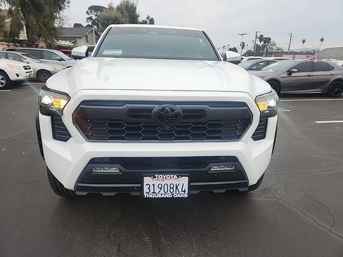 Used 2026 Toyota Tacoma SR5 image 8