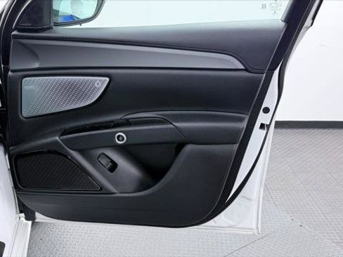 Used 2024 Maserati Grecale GT AWD/4WD image 18