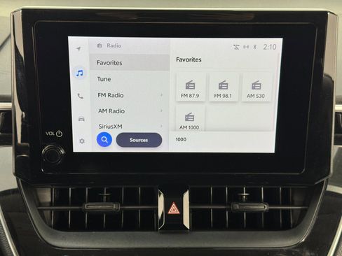 Used 2023 Toyota Corolla LE image 23