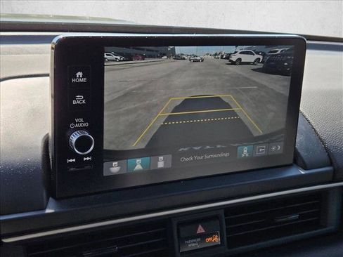 Used 2025 Honda Pilot EX-L image 10