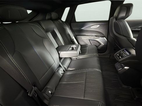 Used 2024 Cadillac Lyriq Luxury w/ LPO, Floor Liner Package image 35