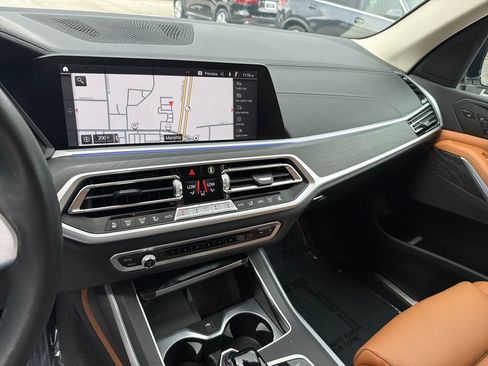 Used 2022 BMW X7 xDrive40i w/ Premium Package AWD/4WD image 29