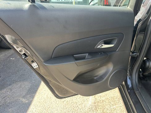 Used 2016 Chevrolet Cruze LT FWD image 26