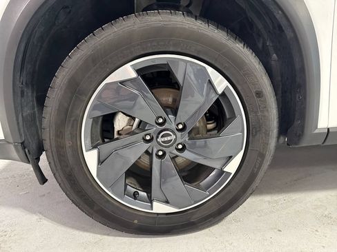 Used 2024 Nissan Rogue SV AWD/4WD image 41