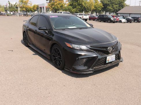Used 2021 Toyota Camry TRD w/ TRD Package w/JBL Audio FWD image 3