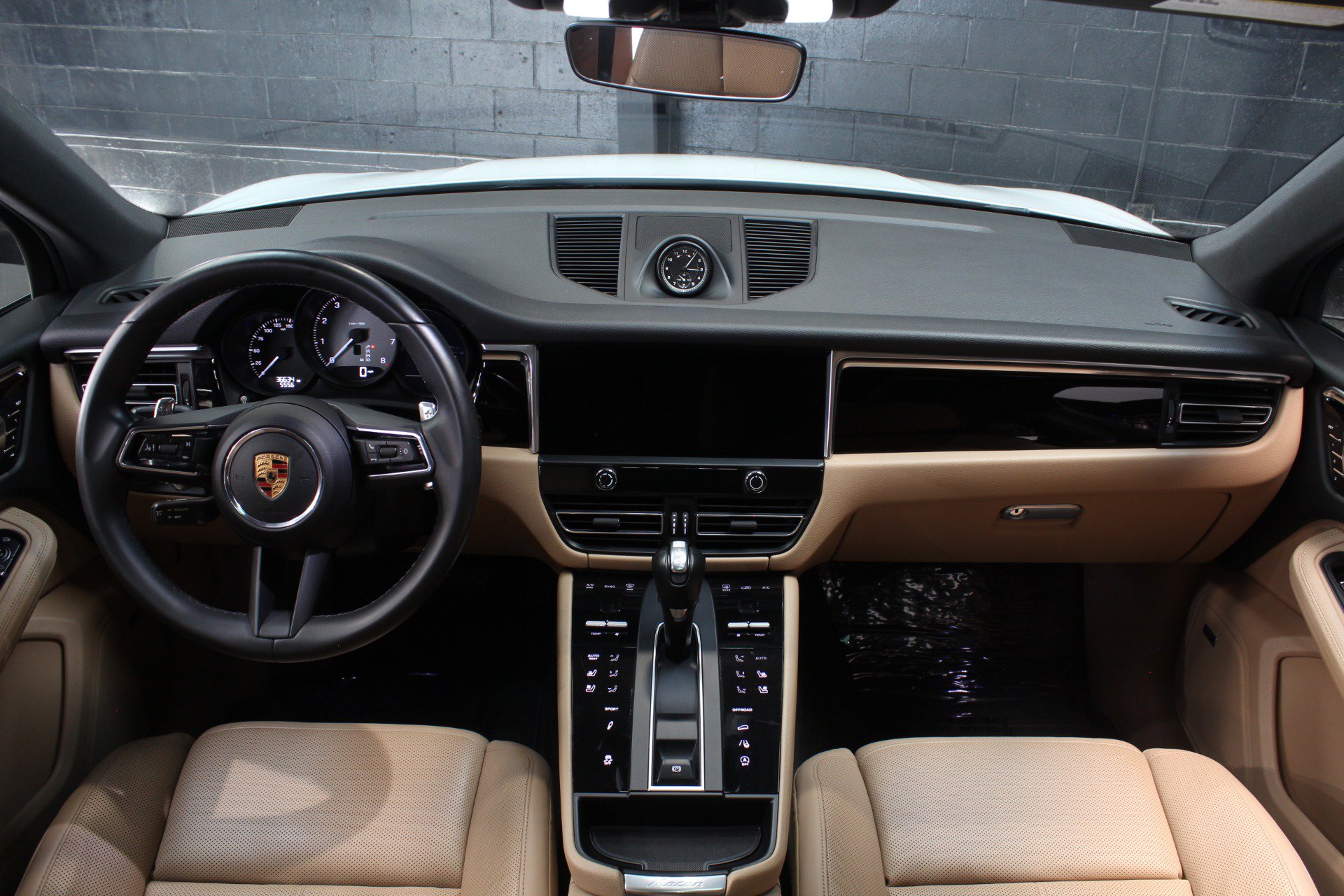 Used 2022 Porsche Macan S AWD/4WD image 33
