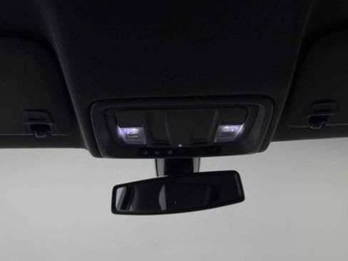 Used 2021 Chevrolet Silverado 1500 LT Trail Boss image 17