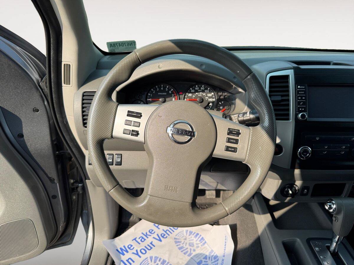 Used 2019 Nissan Frontier SV AWD/4WD image 12