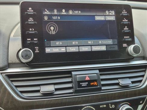 Used 2019 Honda Accord EX image 13