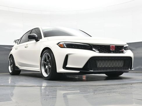 Used 2025 Honda Civic Type R image 37