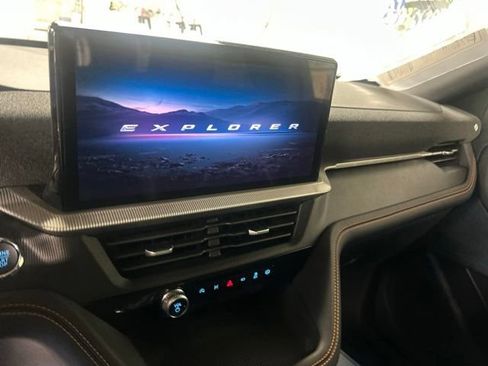 Used 2026 Ford Explorer Tremor w/ Tremor Convenience Package AWD/4WD image 17