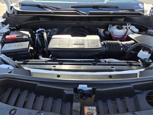 Used 2025 GMC Yukon XL Denali w/ Denali Reserve Package image 11