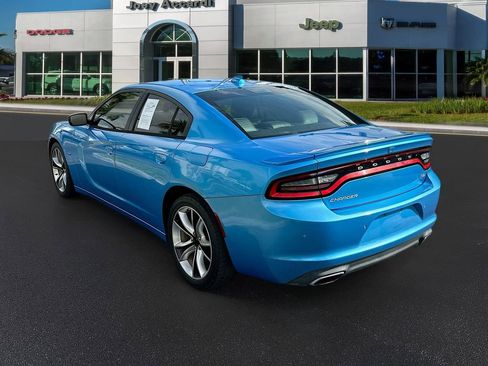 Used 2016 Dodge Charger R/T w/ Premium Group image 5