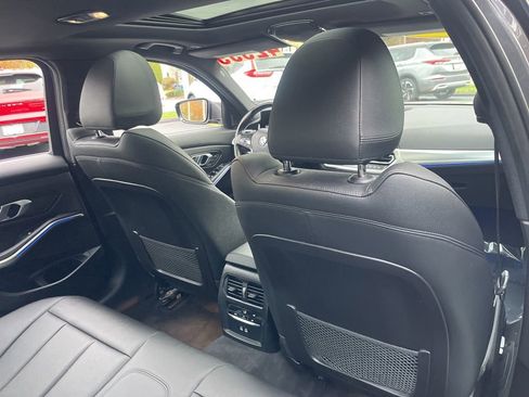 Used 2021 BMW 330i xDrive Sedan w/ Convenience Package image 21