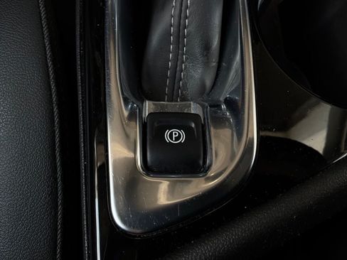 Used 2025 Buick Encore GX Preferred FWD image 21