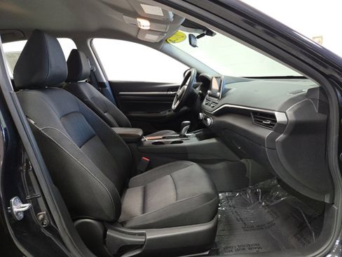 Used 2022 Nissan Altima 2.5 SV image 10