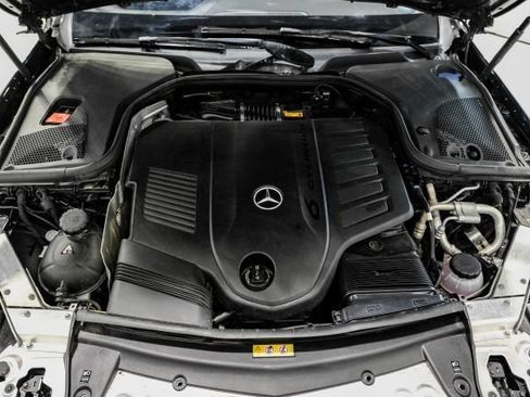 Used 2022 Mercedes-Benz E 450 4MATIC Sedan w/ Driver Assistance Package image 46