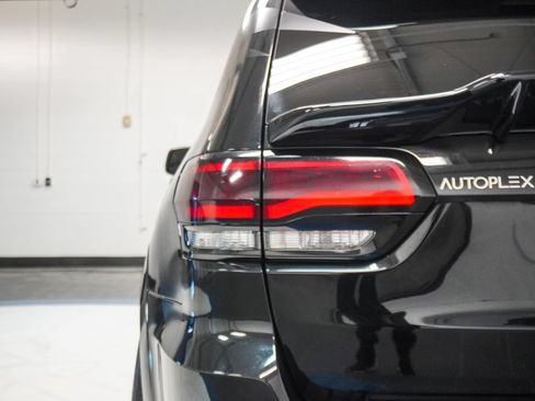 Used 2018 Jeep Grand Cherokee Trackhawk w/ Trailer Tow Group IV AWD/4WD image 36