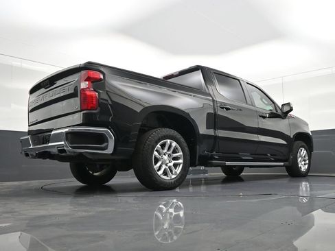 Used 2023 Chevrolet Silverado 1500 LT w/ Z71 Off-Road Package image 27