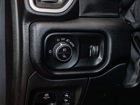 Used 2021 RAM 1500 Big Horn RWD image 16