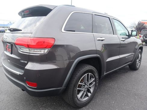Used 2018 Jeep Grand Cherokee Limited AWD/4WD image 30