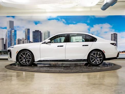 Used 2026 BMW 740i xDrive w/ Executive Package AWD/4WD image 6
