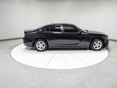 Used 2019 Dodge Charger SXT RWD image 28