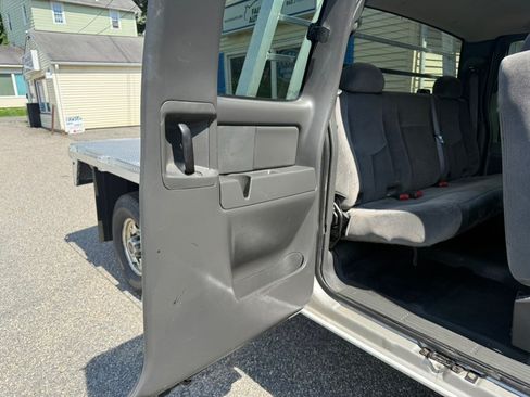 Used 2006 GMC Sierra 2500 SLE w/ Heavy-Duty Power Package AWD/4WD image 20