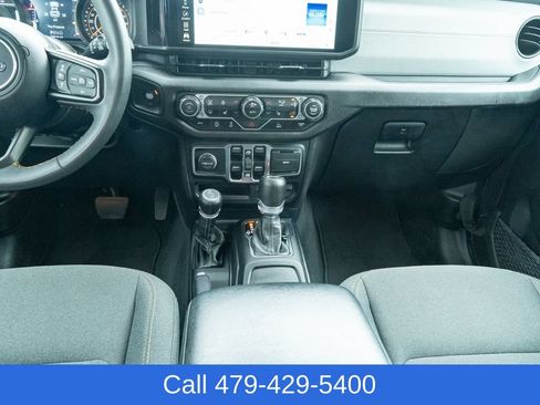 Used 2024 Jeep Wrangler Unlimited Sport AWD/4WD image 34