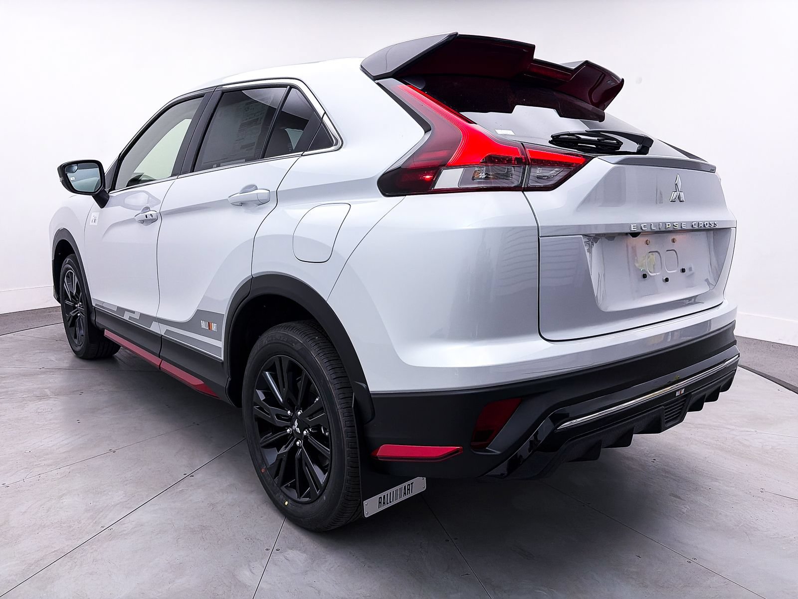 Used 2026 Mitsubishi Eclipse Cross Ralliart AWD/4WD image 4