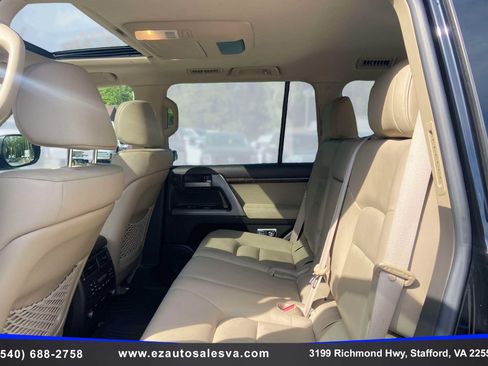 Used 2008 Toyota Land Cruiser AWD/4WD image 15