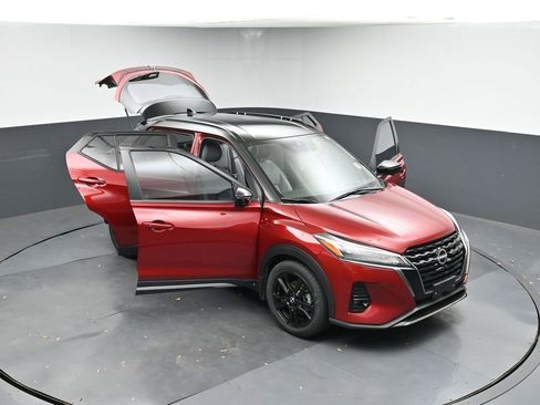 Used 2023 Nissan Kicks SR w/ SR Premium Package image 44