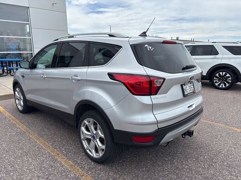 Used 2019 Ford Escape Titanium AWD/4WD image 2