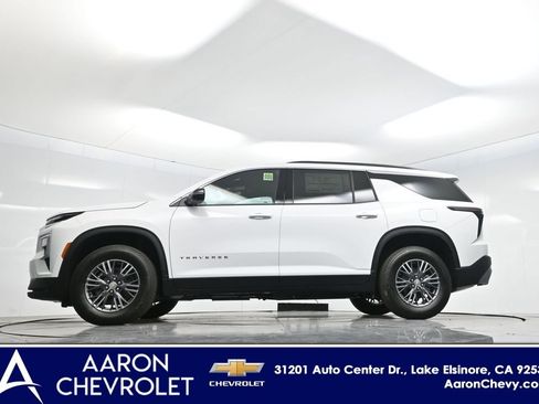 New 2026 Chevrolet Traverse LT w/ Driver Confidence Package image 6