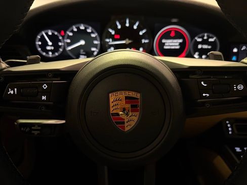 Certified 2024 Porsche 911 Carrera image 16