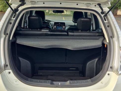 Used 2015 Nissan Leaf SL w/ Premium Package FWD image 30