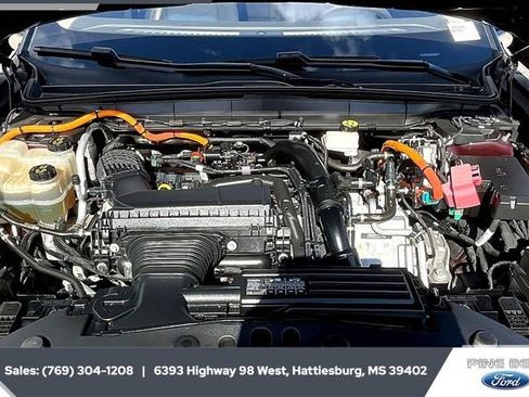 Used 2024 Lincoln Nautilus Premier image 8