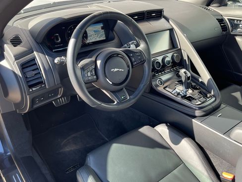 Used 2023 Jaguar F-TYPE R image 4