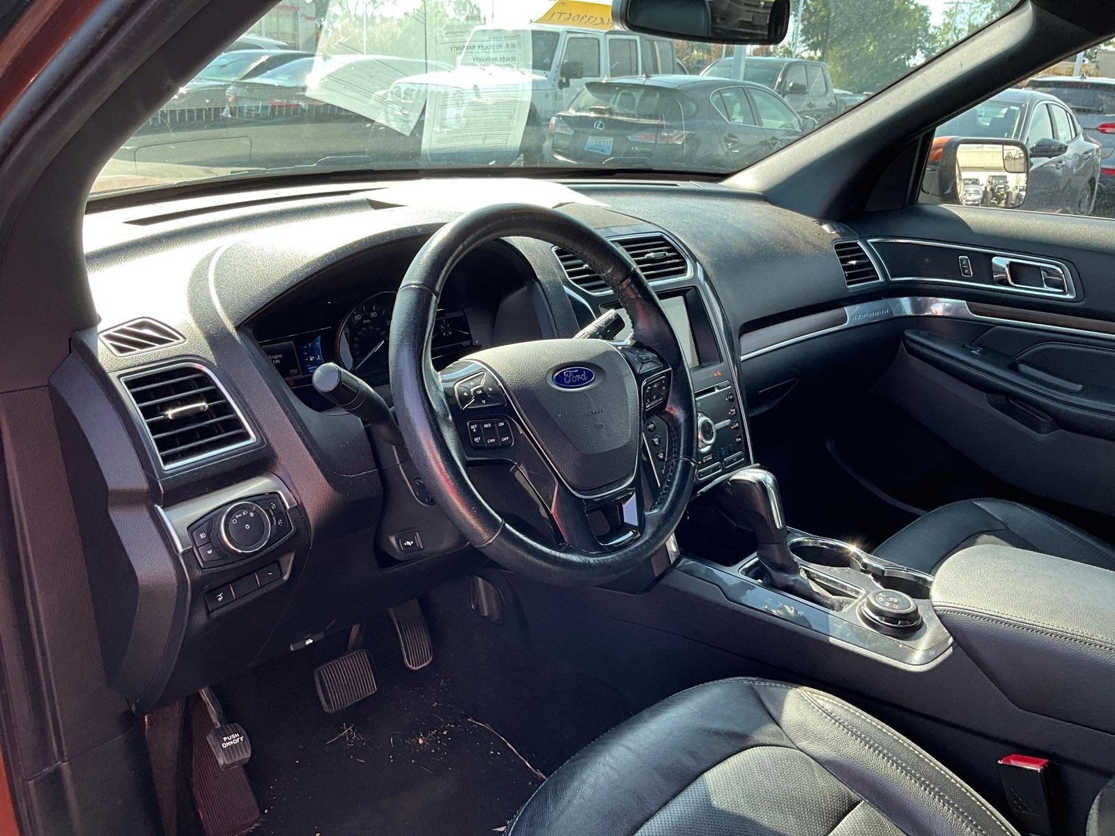 Used 2017 Ford Explorer Limited AWD/4WD image 16