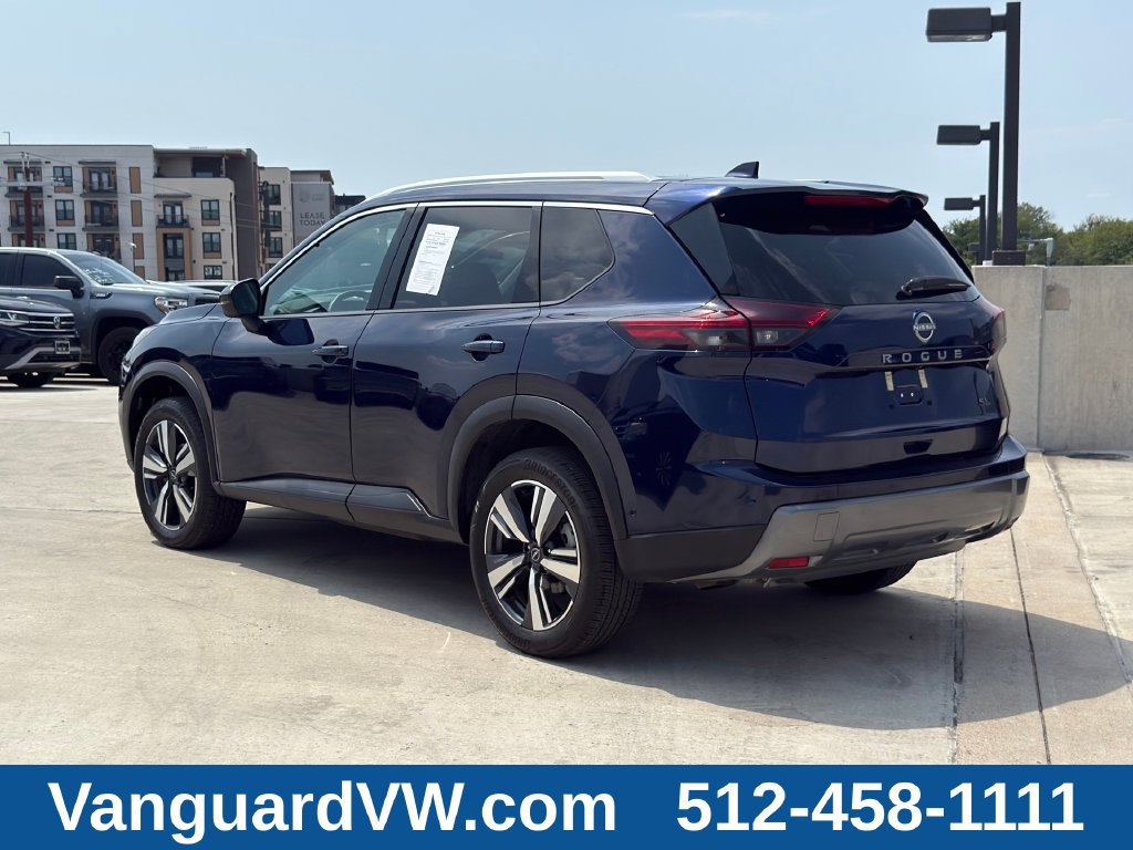 Used 2026 Nissan Rogue SL FWD image 7