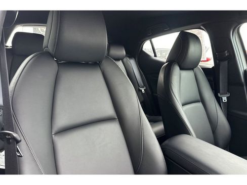 Certified 2025 MAZDA MAZDA3 s Sport image 18