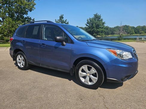 Used 2015 Subaru Forester 2.5i w/ Alloy Wheel Package AWD/4WD image 2