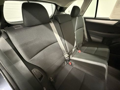 Used 2015 Subaru Outback 2.5i Premium image 21