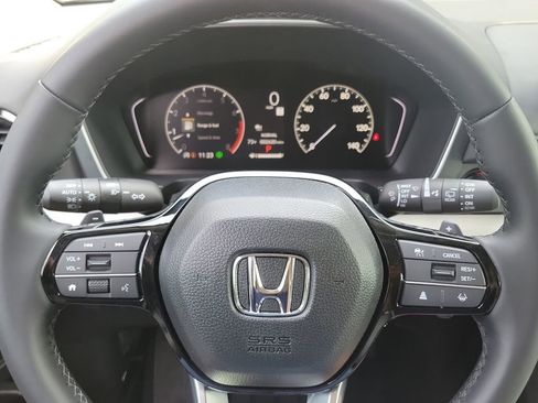 Certified 2025 Honda Pilot Touring image 21