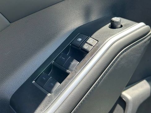 Used 2025 Toyota Highlander XSE AWD/4WD image 26