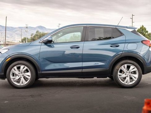 Certified 2024 Buick Encore GX Preferred w/ Comfort Package AWD/4WD image 3