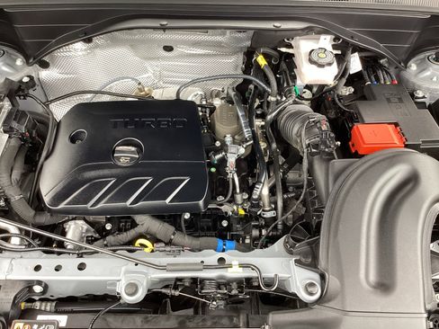 Certified 2025 Chevrolet TrailBlazer ACTIV image 32