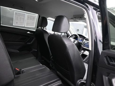 Used 2023 Volkswagen Tiguan SE FWD image 21
