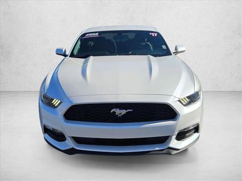 Used 2017 Ford Mustang Coupe image 2